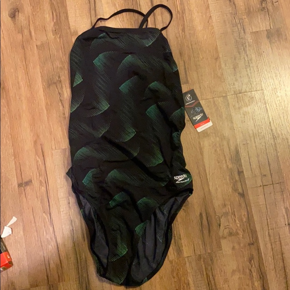 Women’s competitive Speedo